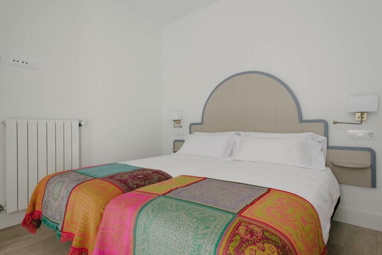 Apartamentos Rg Suites Plaza Del Salvador Sevilla Eksteriør bilde